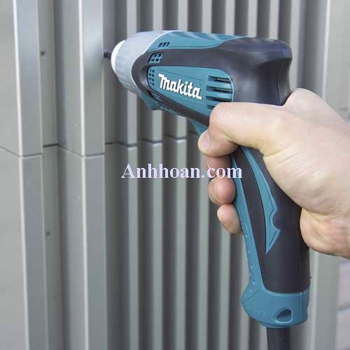 máy vặn vít makita td0100